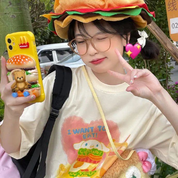 我的麻烦室友海报